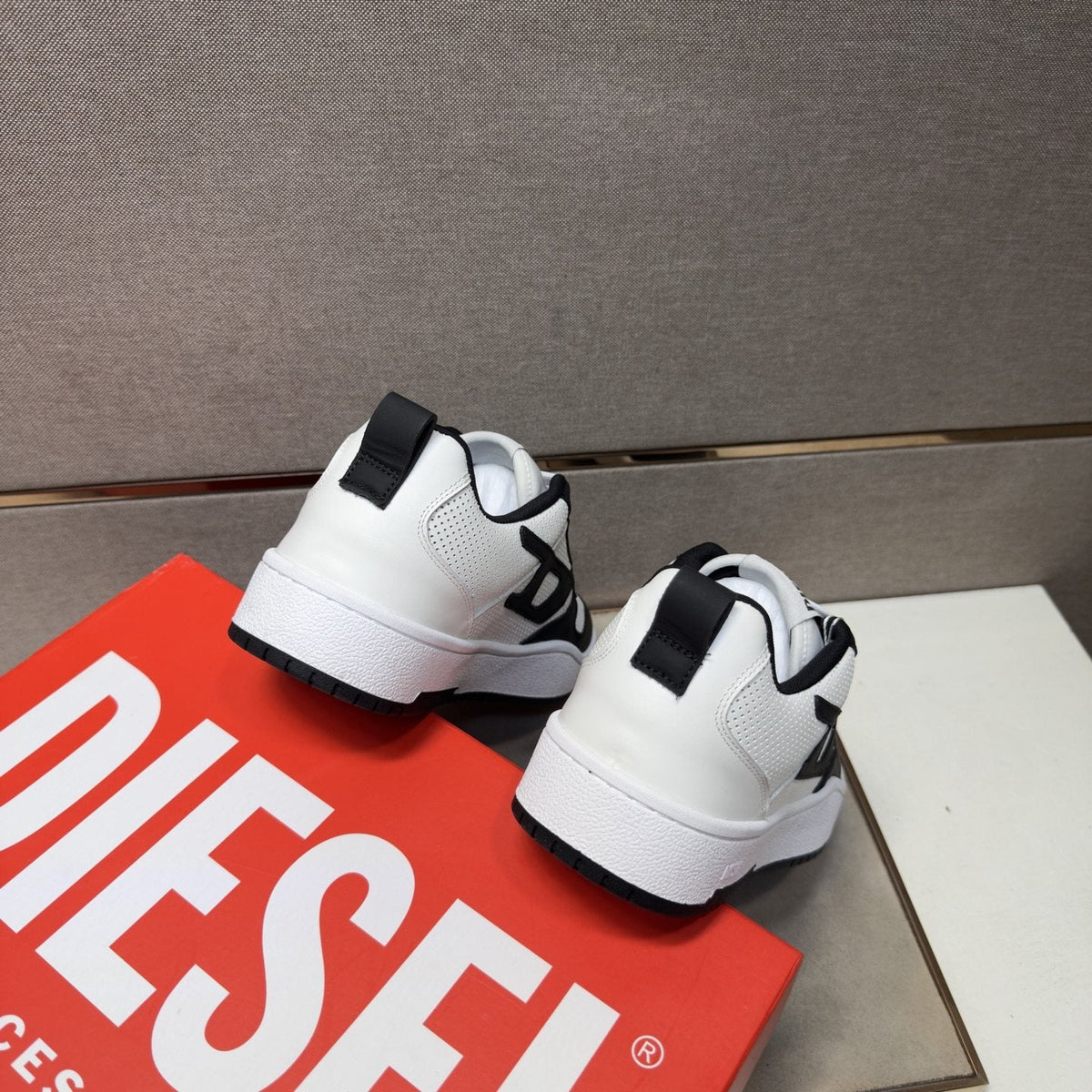 DIESEL Black and White Low-Top Sneakers