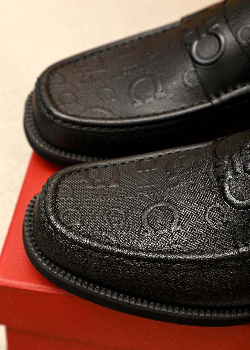 Ferragamo Men's Black Embossed Hardware Loafers